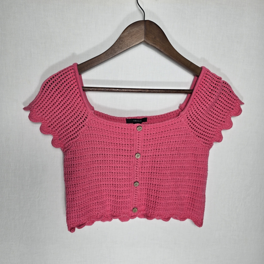 Forever 21 Pink Crocheted Cropped Top Size Large Front Button Accents Boho Y2K